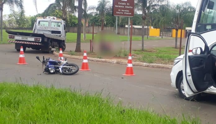 Exclusivo Jovem Foge De Abordagem Policial Causa Acidente Bate Moto