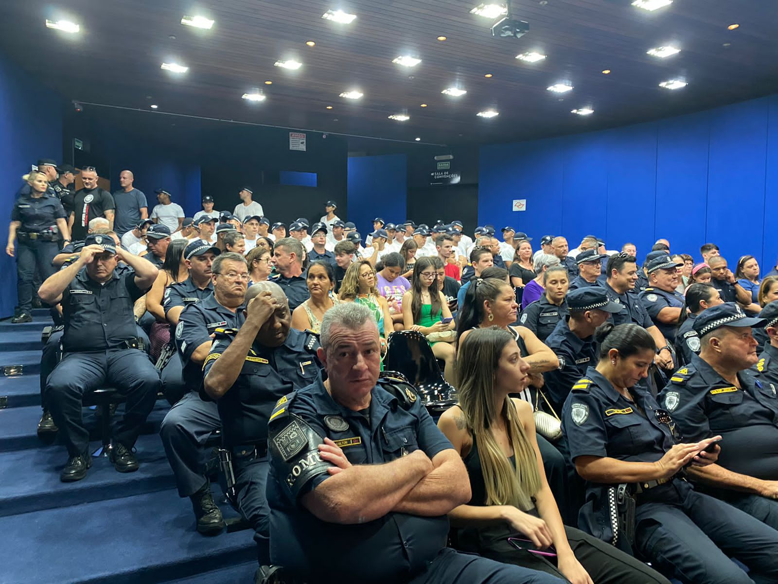 Guarda Civil Municipal Presta Homenagem Aos Agentes Por Excel Ncia No