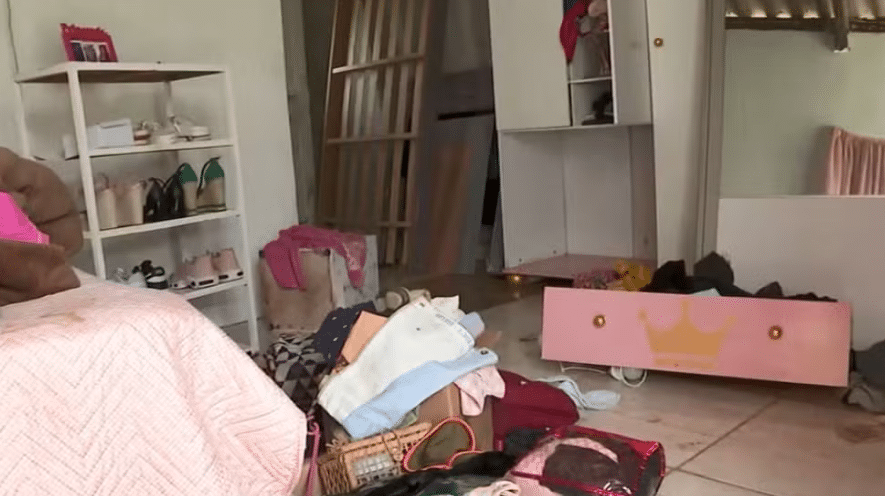 Noticias de Araras | Família que teve chácara revirada e móveis quebrados durante ação policial por engano busca ajuda da população em Araras, SP