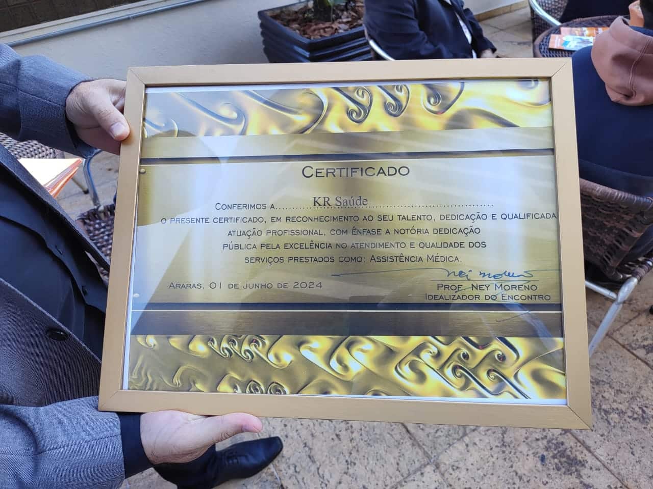 Noticias de Araras | KR SAÚDE é Reconhecida na Premiação Melhores do Ano de 2024