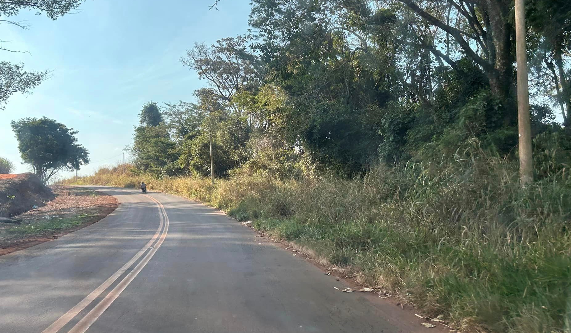 Noticias de Araras | Buracos oferecem risco de acidentes em estrada da zona rural de Araras, SP Noticias de Araras | Buracos oferecem risco de acidentes em estrada da zona rural de Araras, SP