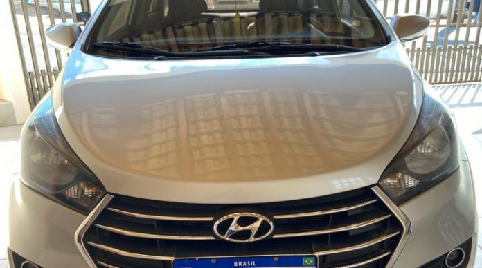 114021-hyundai-hb20s-prata-sao-jose-do-rio-preto-sp-65a5b157b456b