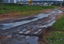 Motoristas reclamam das más condições da Avenida Carola em Araras, SP
