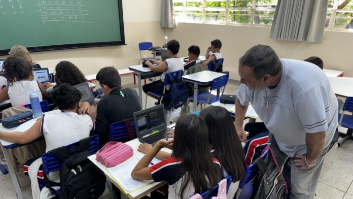 20250127144152_27012025_AULA_ROBOTICA_arquivo_site