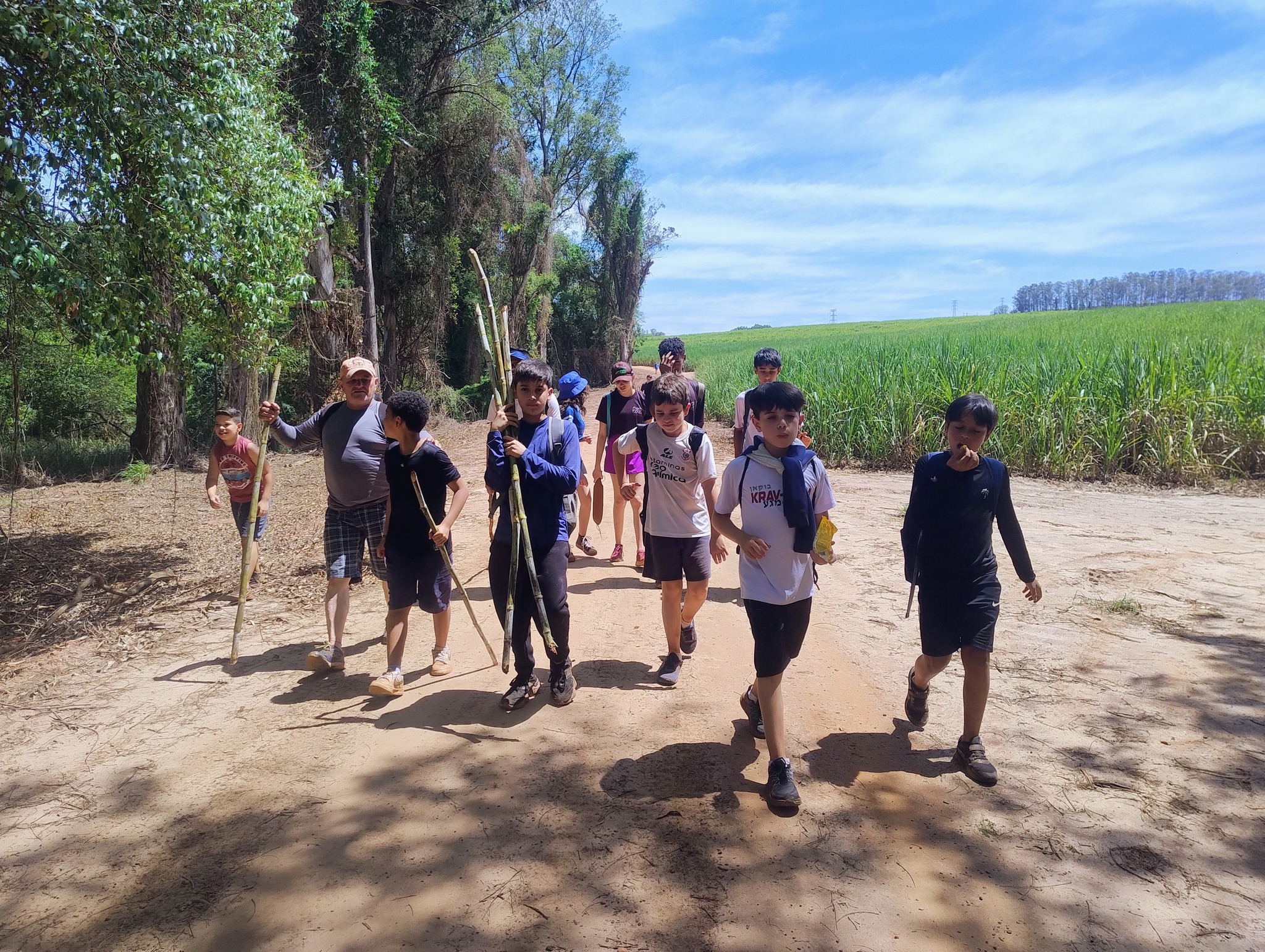 Noticias de Araras | 2ª Trilha de Aventura Krav Maga Kids reúne crianças e adultos para muita diversão e aprendizado em Araras, SP