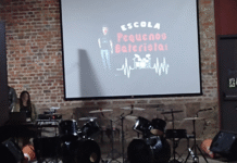 Alunos da escola Pequenos Bateristas se apresentam no Centro Cultural “Leny de Oliveira Zurita” em Araras, SP