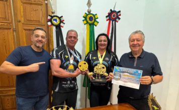 Campeões Mundiais de Powerlifting são recebidos pelo prefeito Irineu Maretto em Araras, SP Noticias de Araras | Notícias de Araras e Região