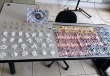 EXCLUSIVO: Polícia Militar estoura ponto de tráfico de drogas e prende jovem que abastecia a região sul de Araras, SP